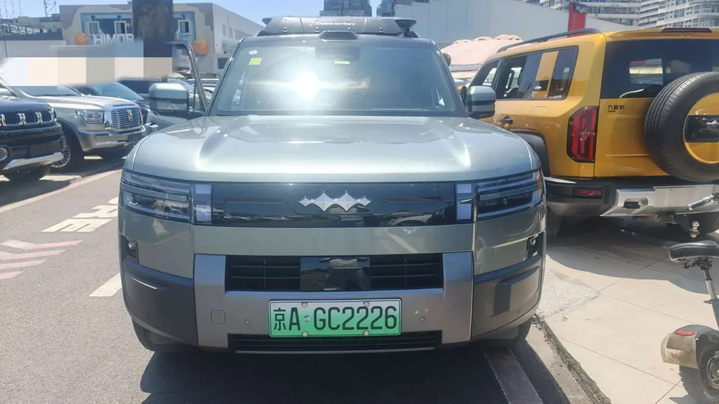 BYD Leopard Titanium 7 PHEV