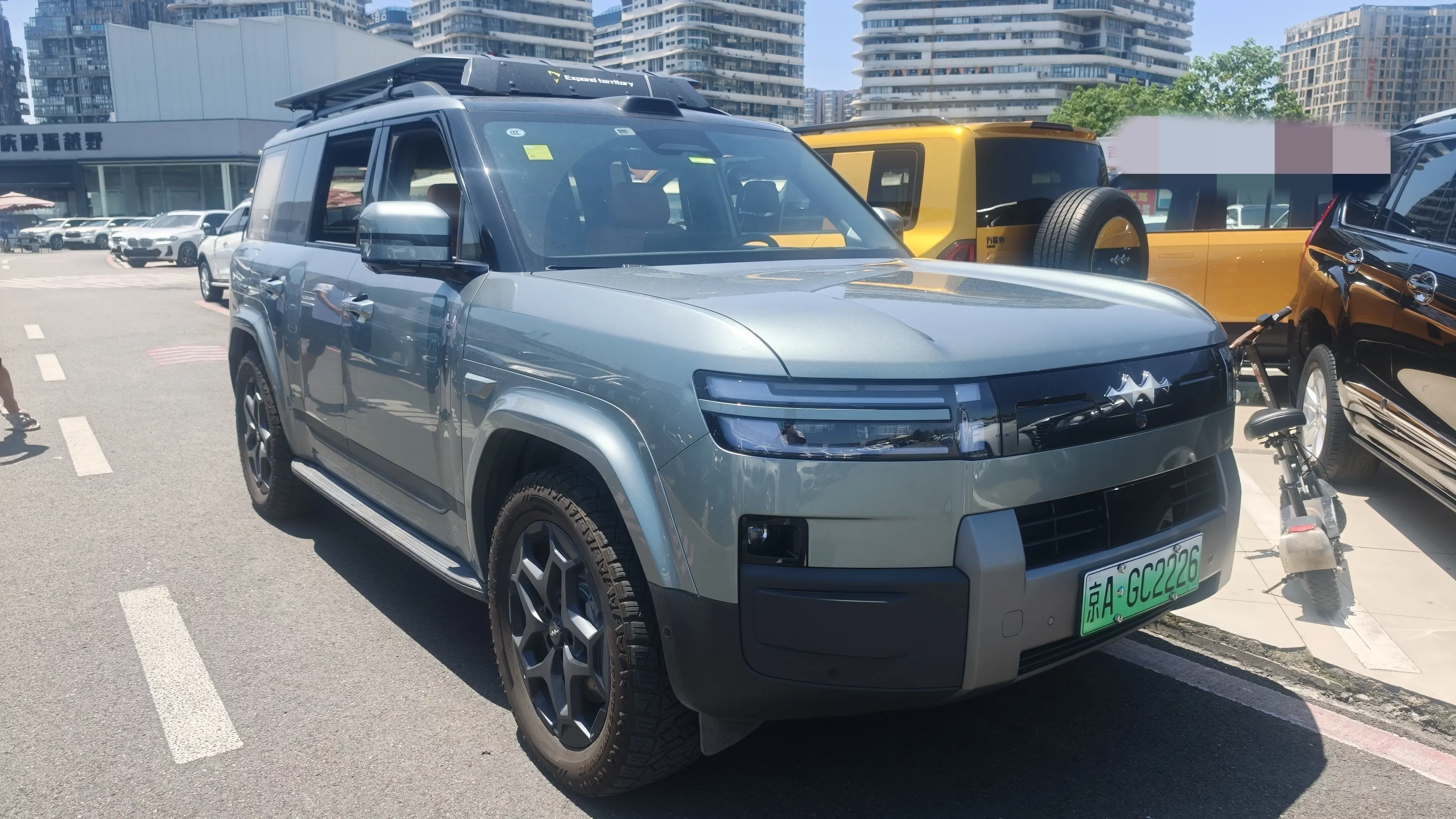 BYD Leopard Titanium 7 PHEV