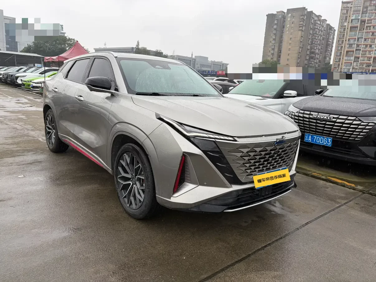 Oshan Changan Auchan Z6