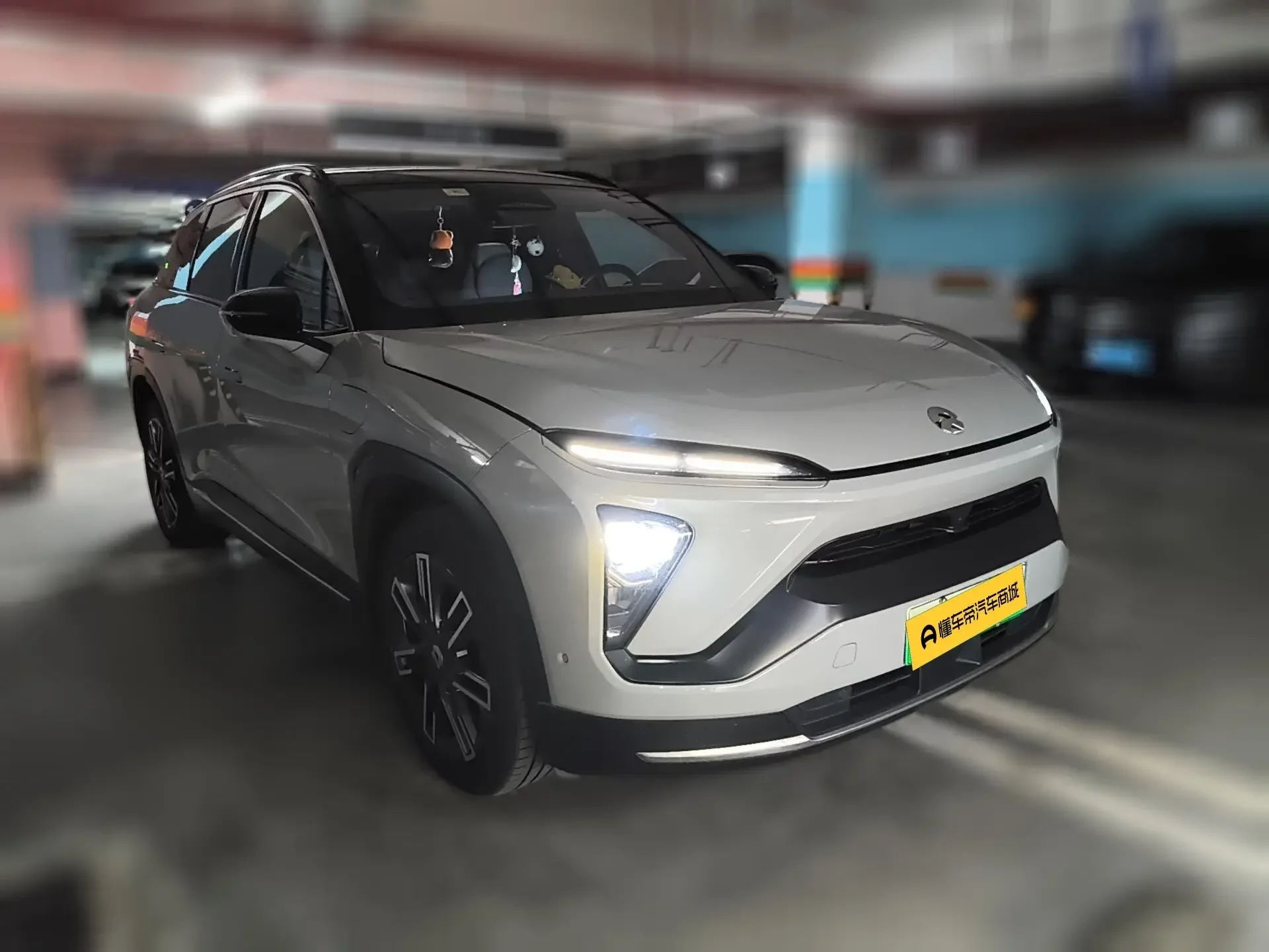 NIO ES6
