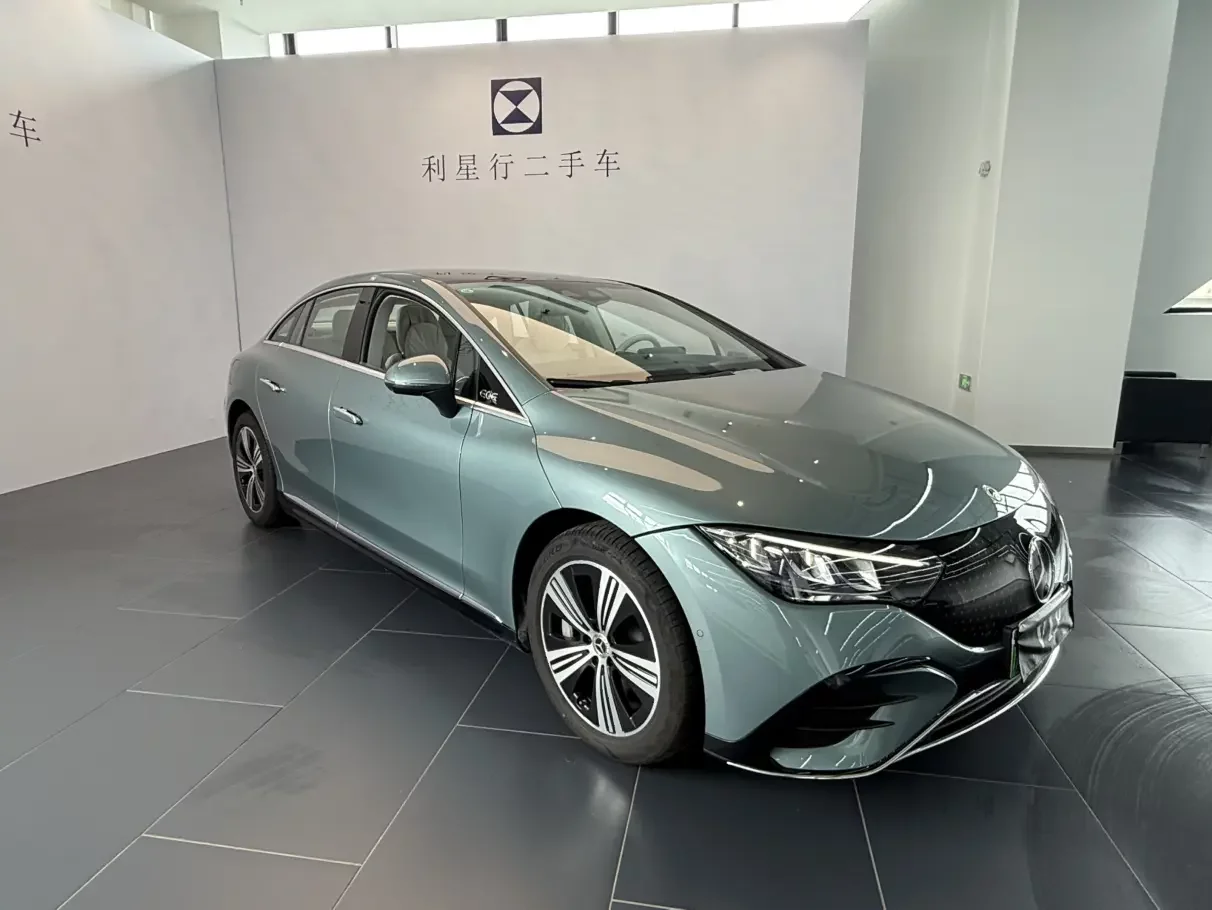 Mercedes-Benz EQE