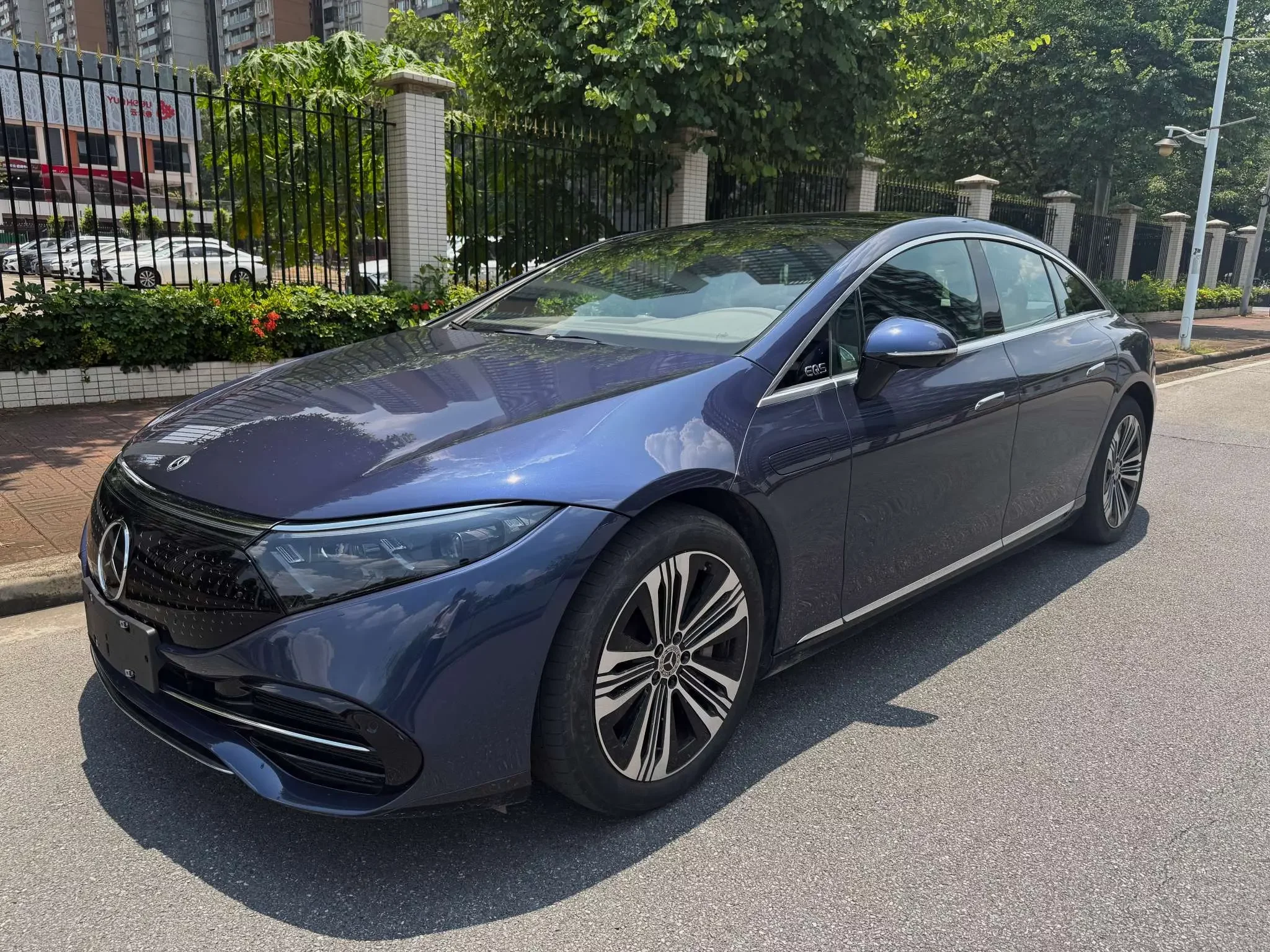 Mercedes-Benz EQS