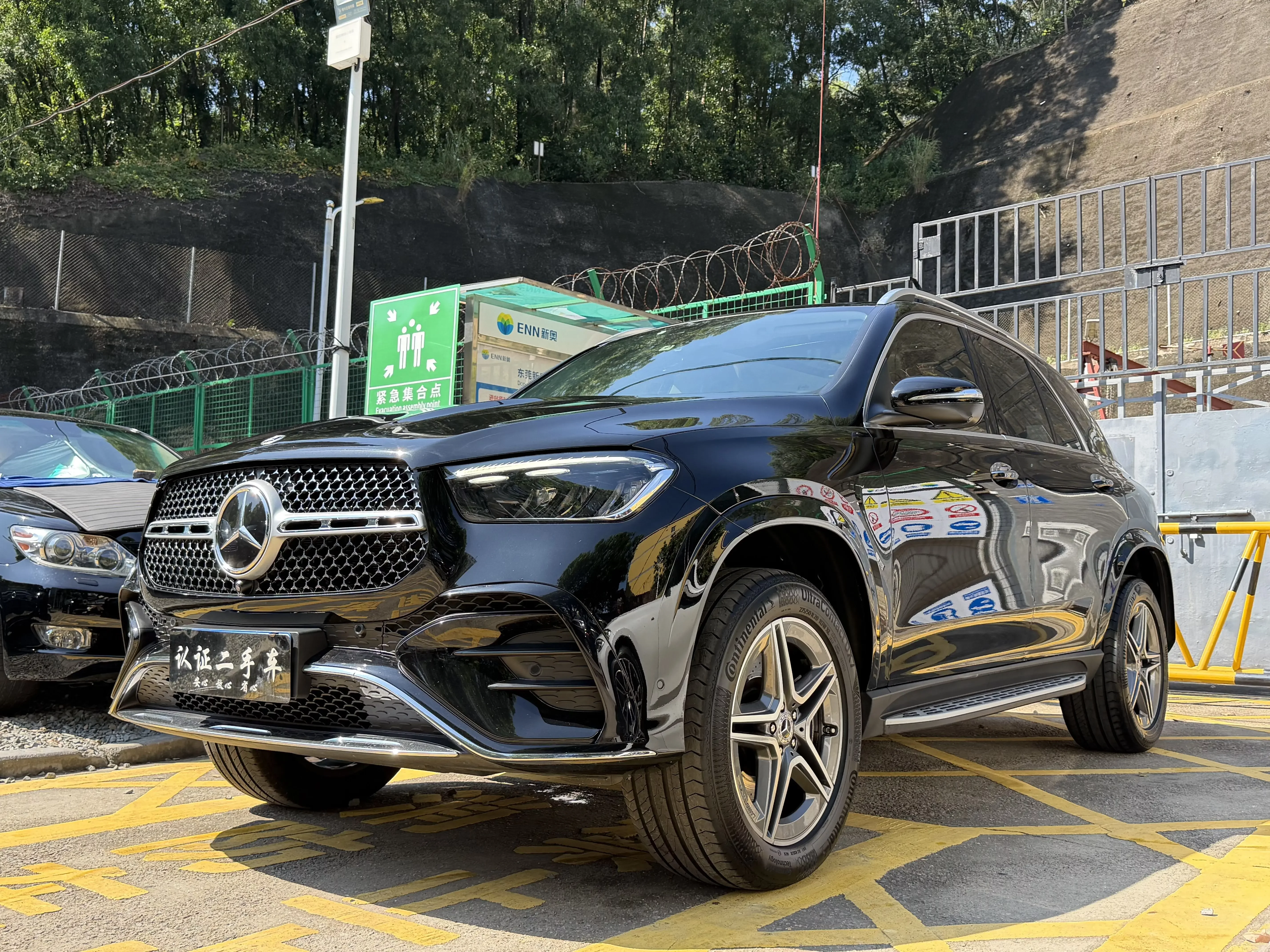 Mercedes-Benz GLE (Imported)