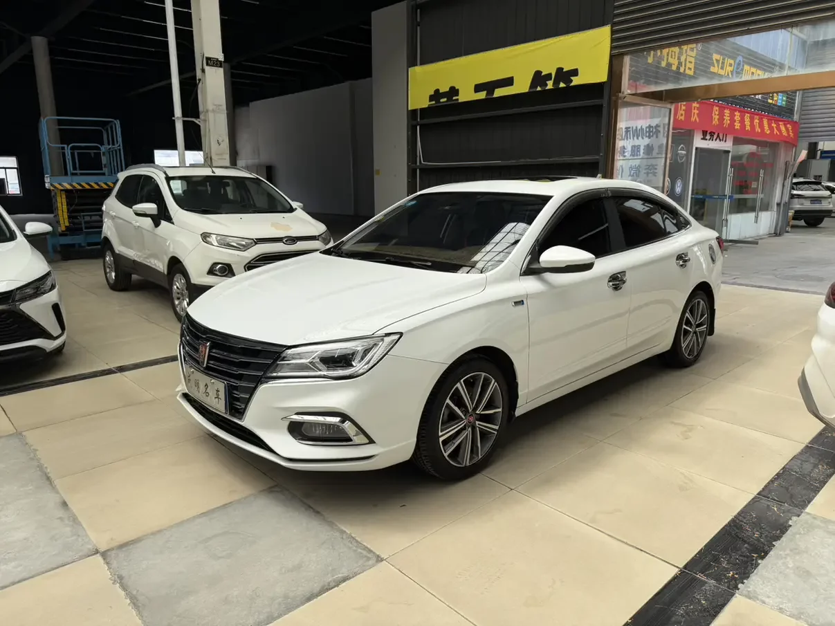 Roewe i5