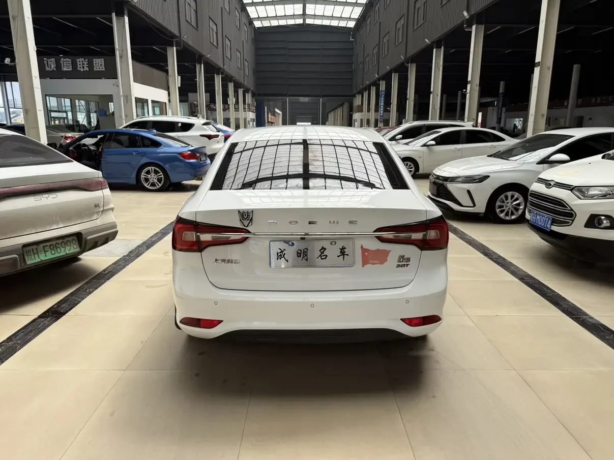 Roewe i5
