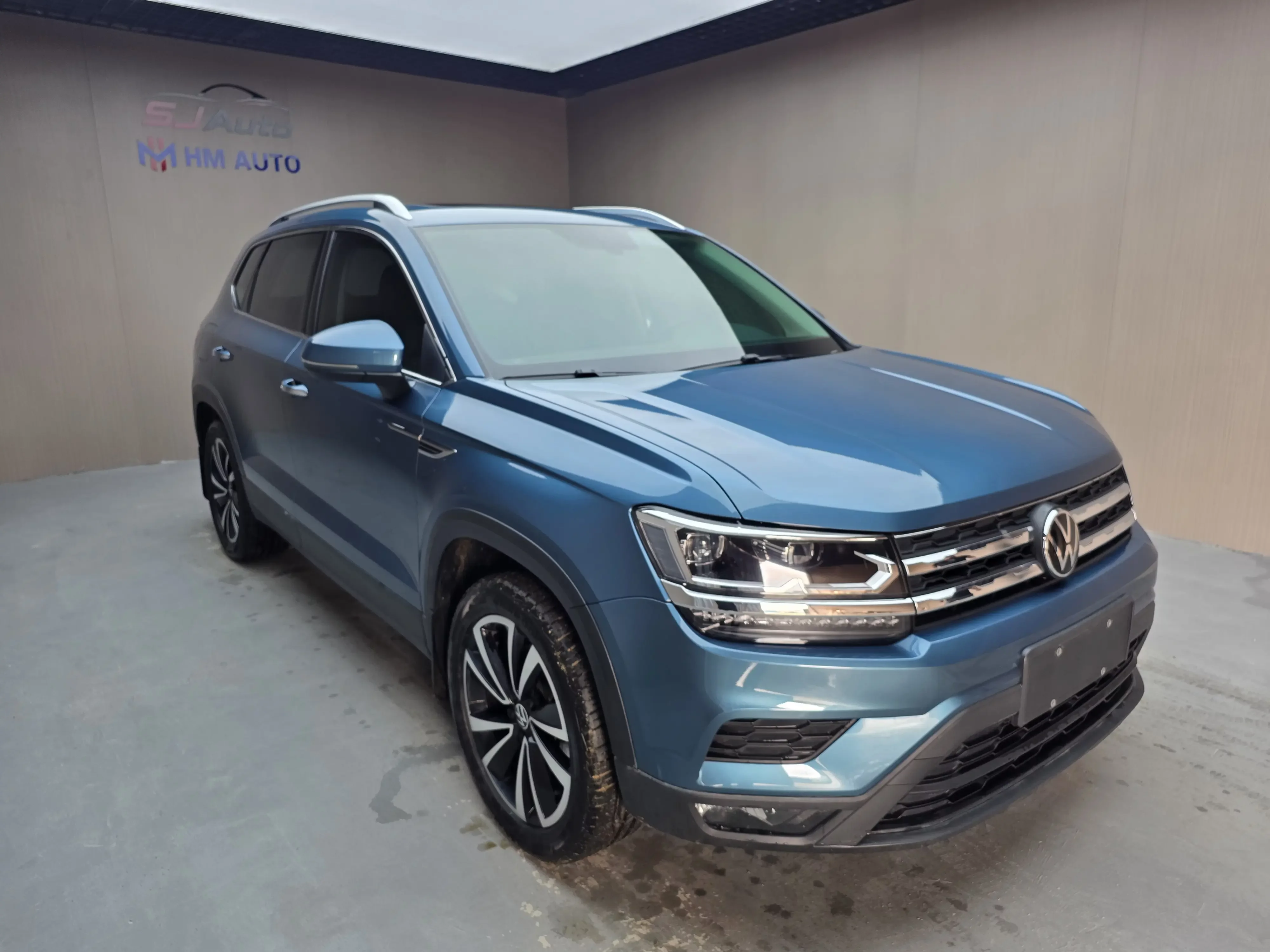 Volkswagen Tharu