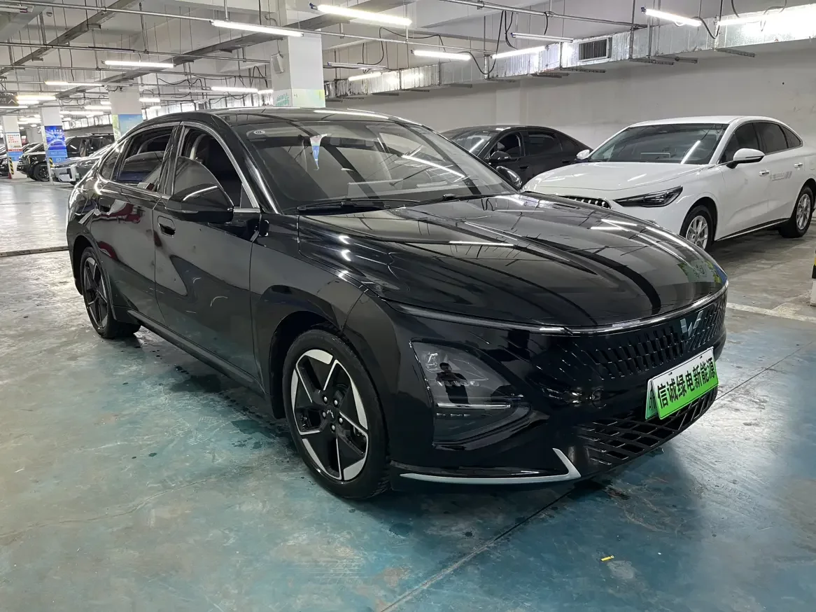 Wuling Starlight PHEV