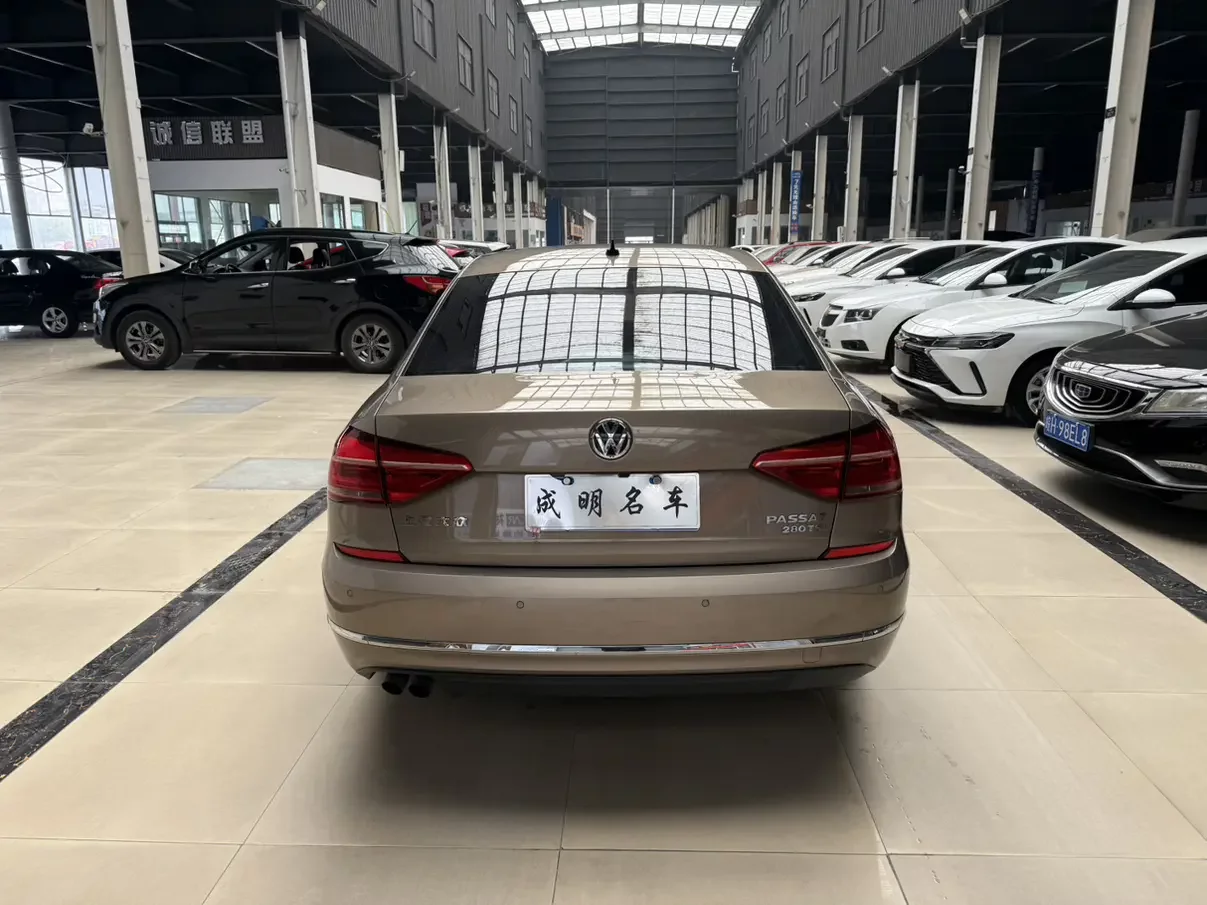 Volkswagen Passat
