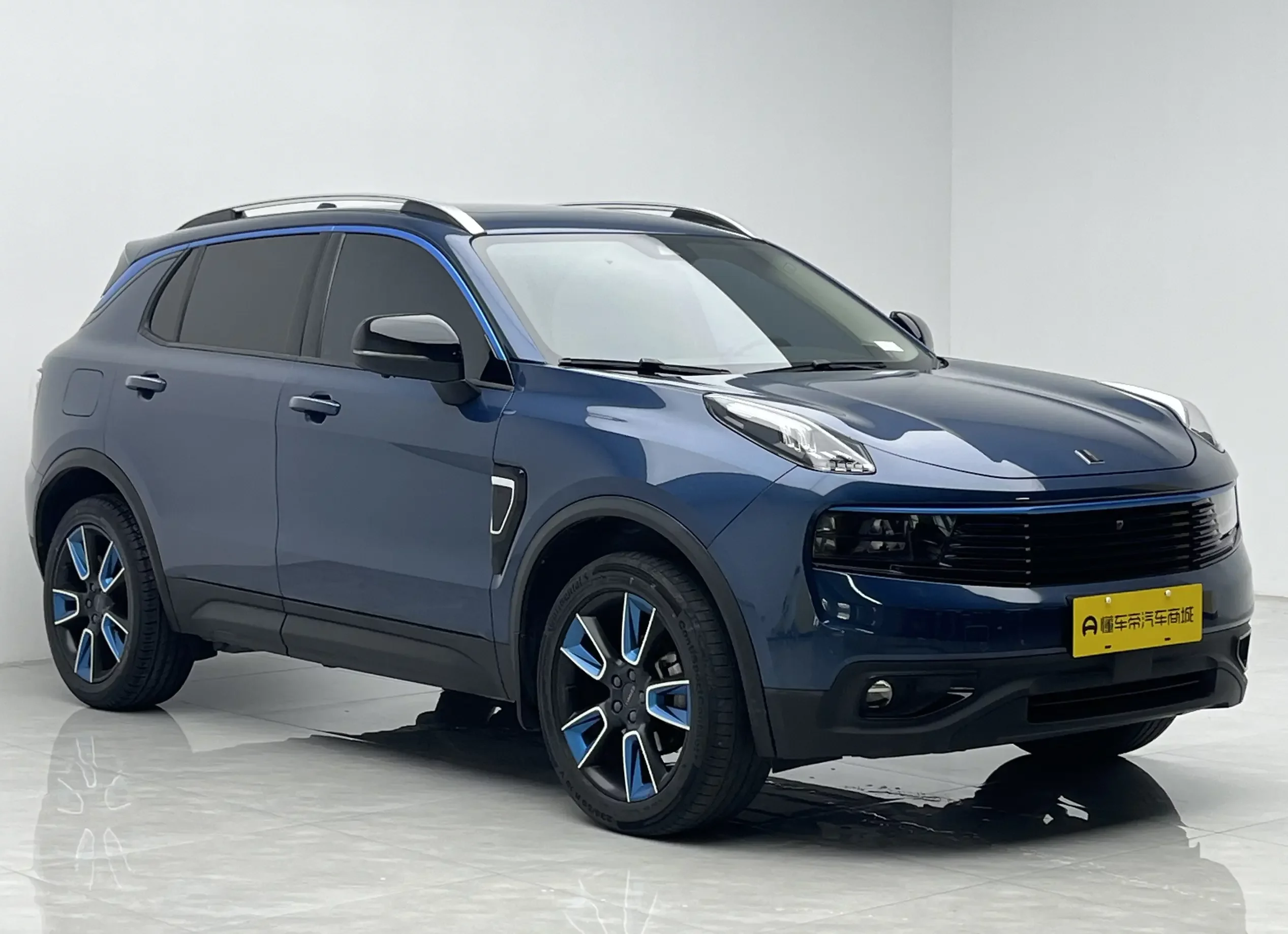 Lynk & Co 01