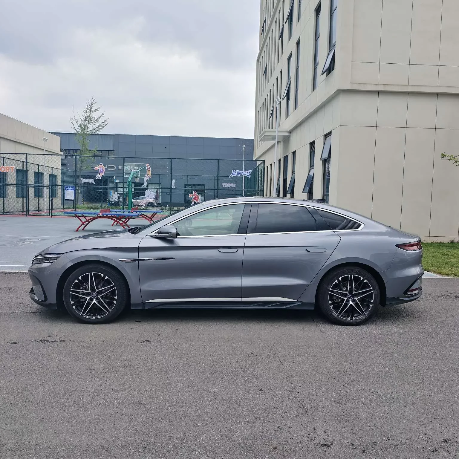 BYD Han EV