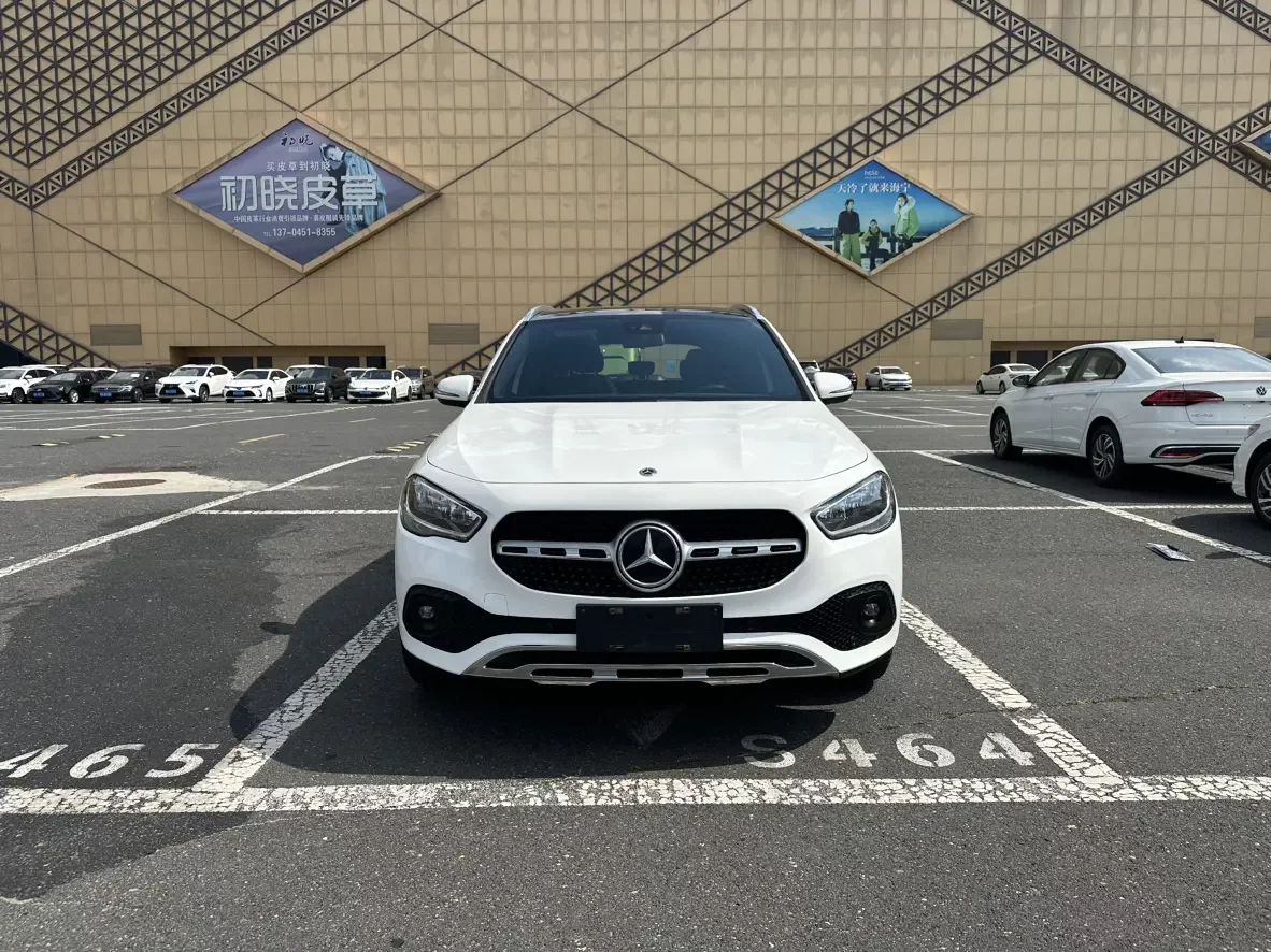 Mercedes-Benz GLA