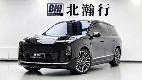 NIO ES8
