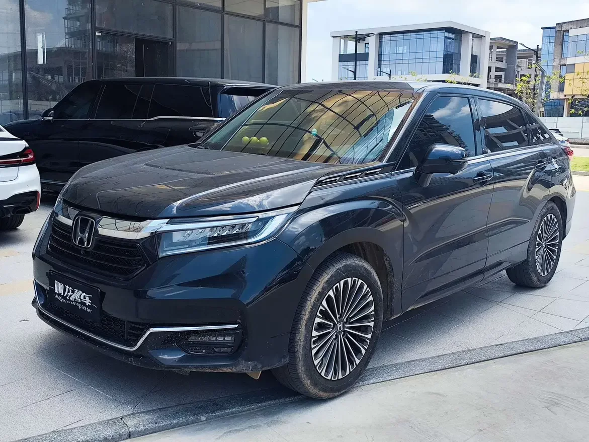 Honda Avancier (Crown Road)