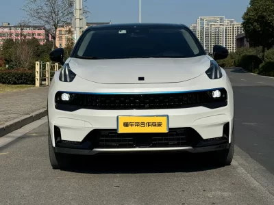 Lynk & Co 05