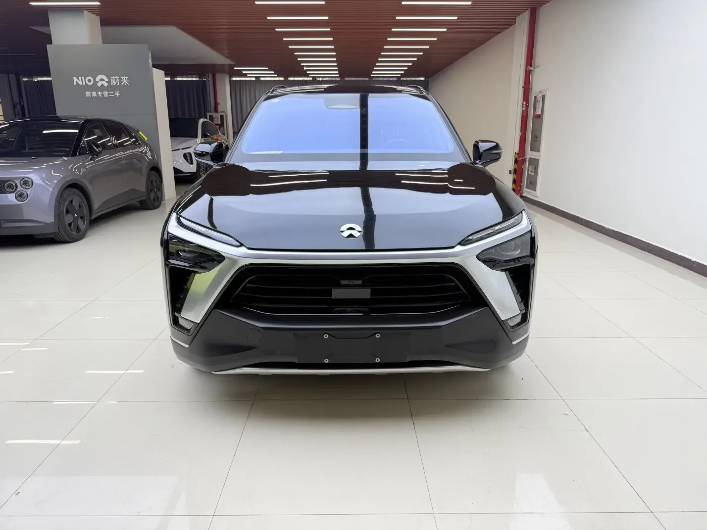 NIO ES8