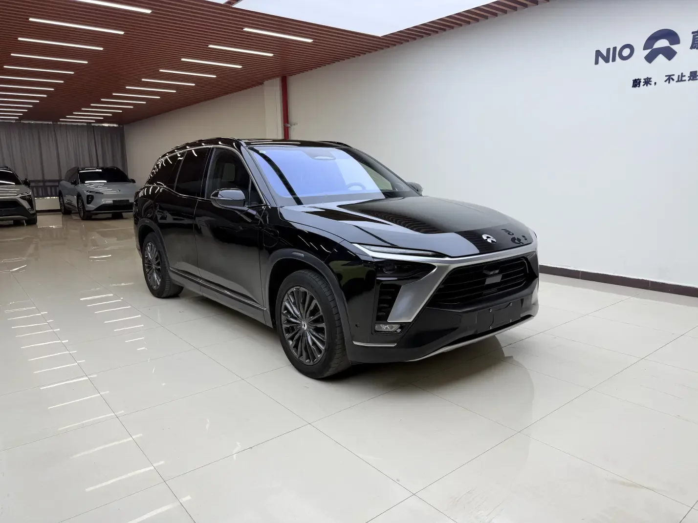 NIO ES8