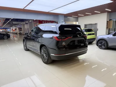 NIO ES8