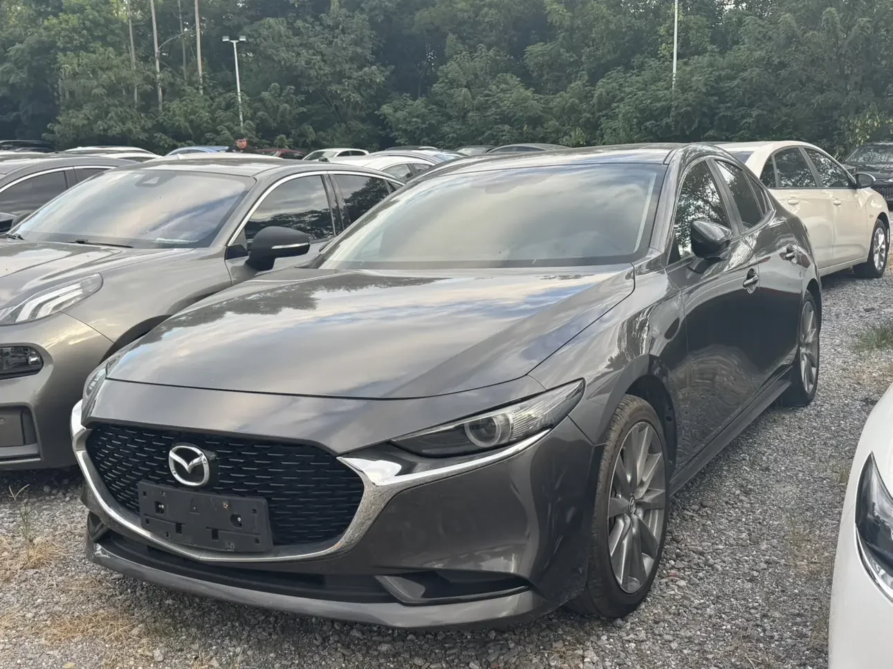 Mazda Axela (3)