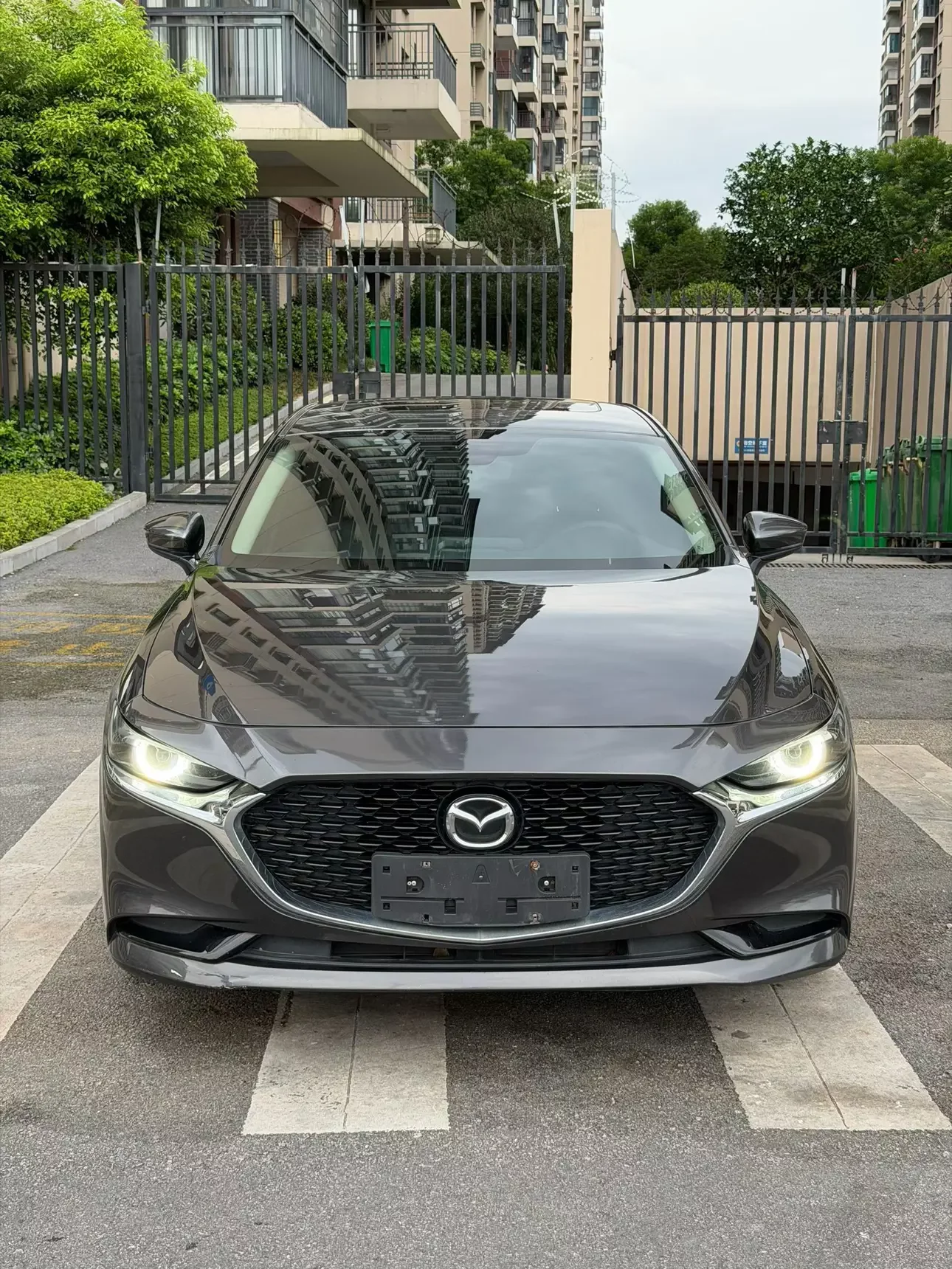 Mazda Axela (3)