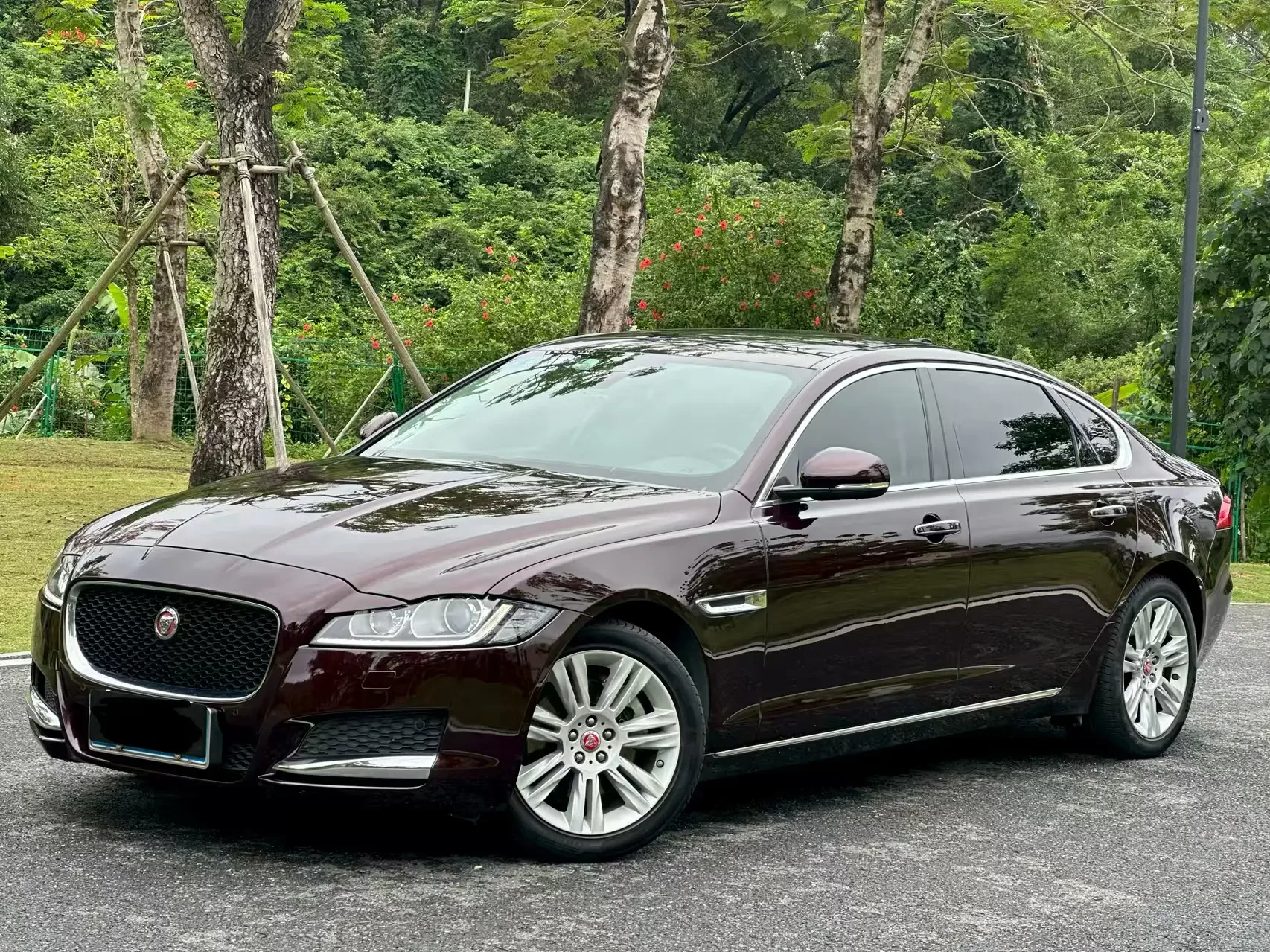 Jaguar XFL