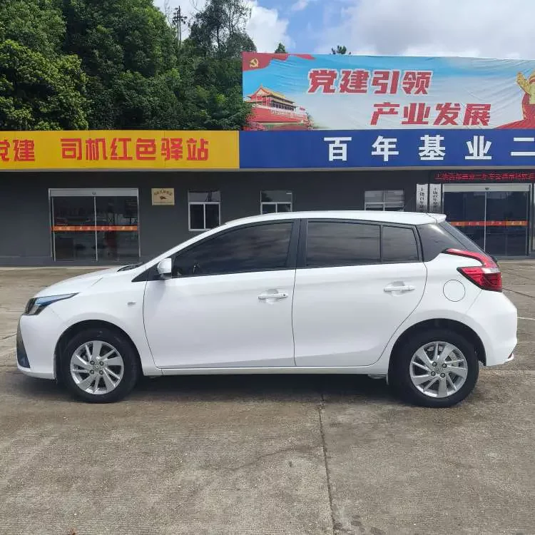 Toyota Yaris L