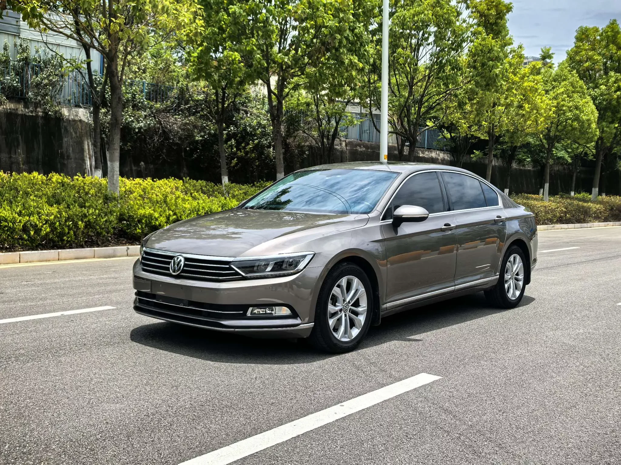 Volkswagen Magotan