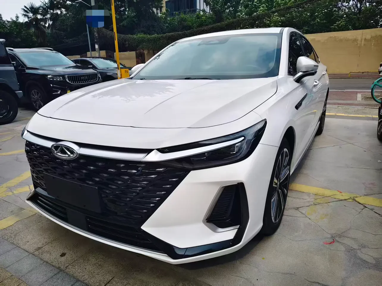 Chery Arrizo 8