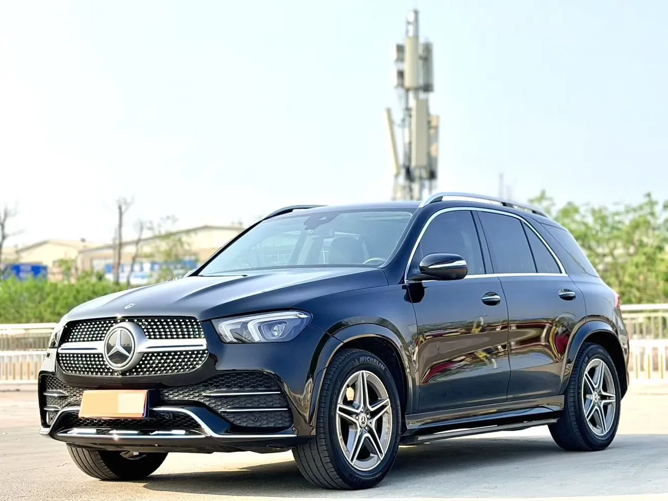 Mercedes-Benz GLE (Imported)