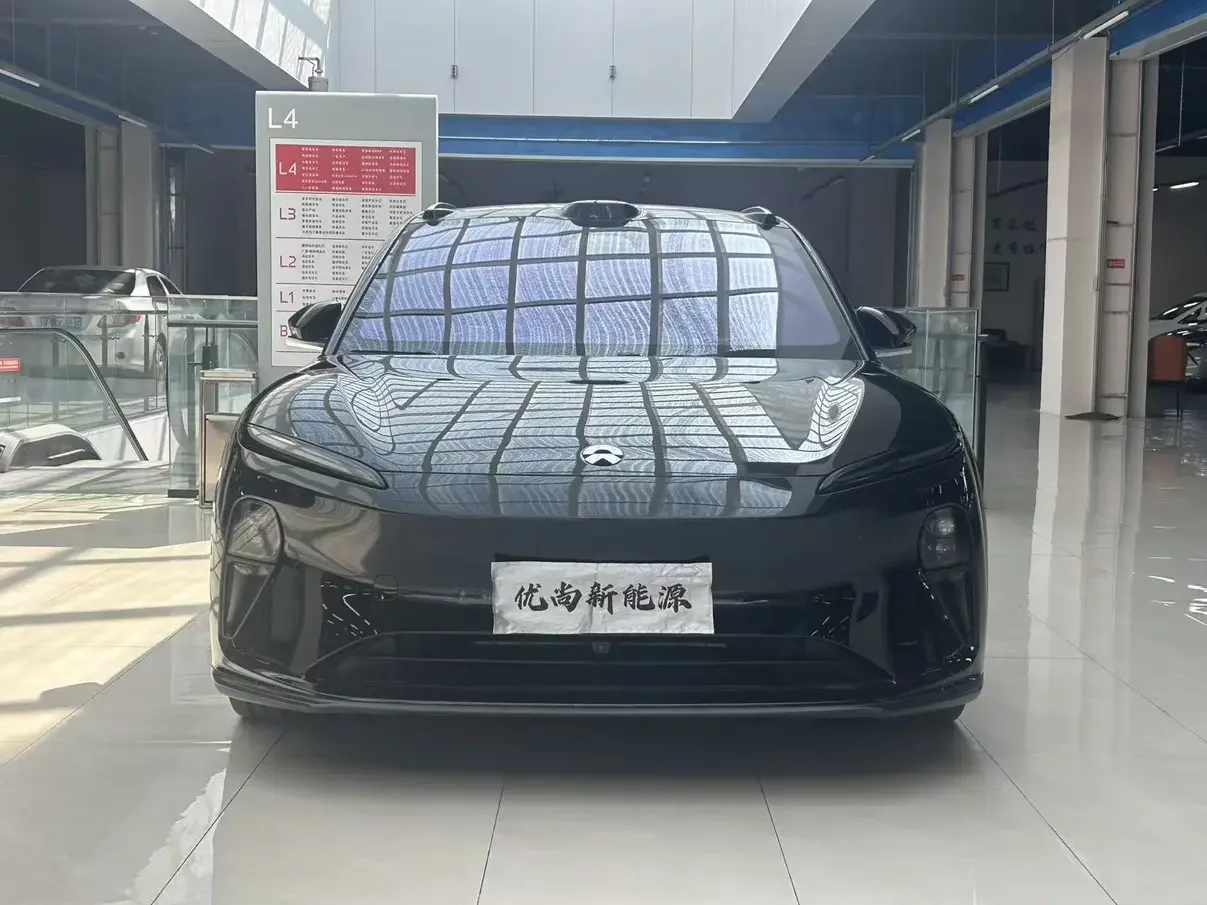 NIO ET5T