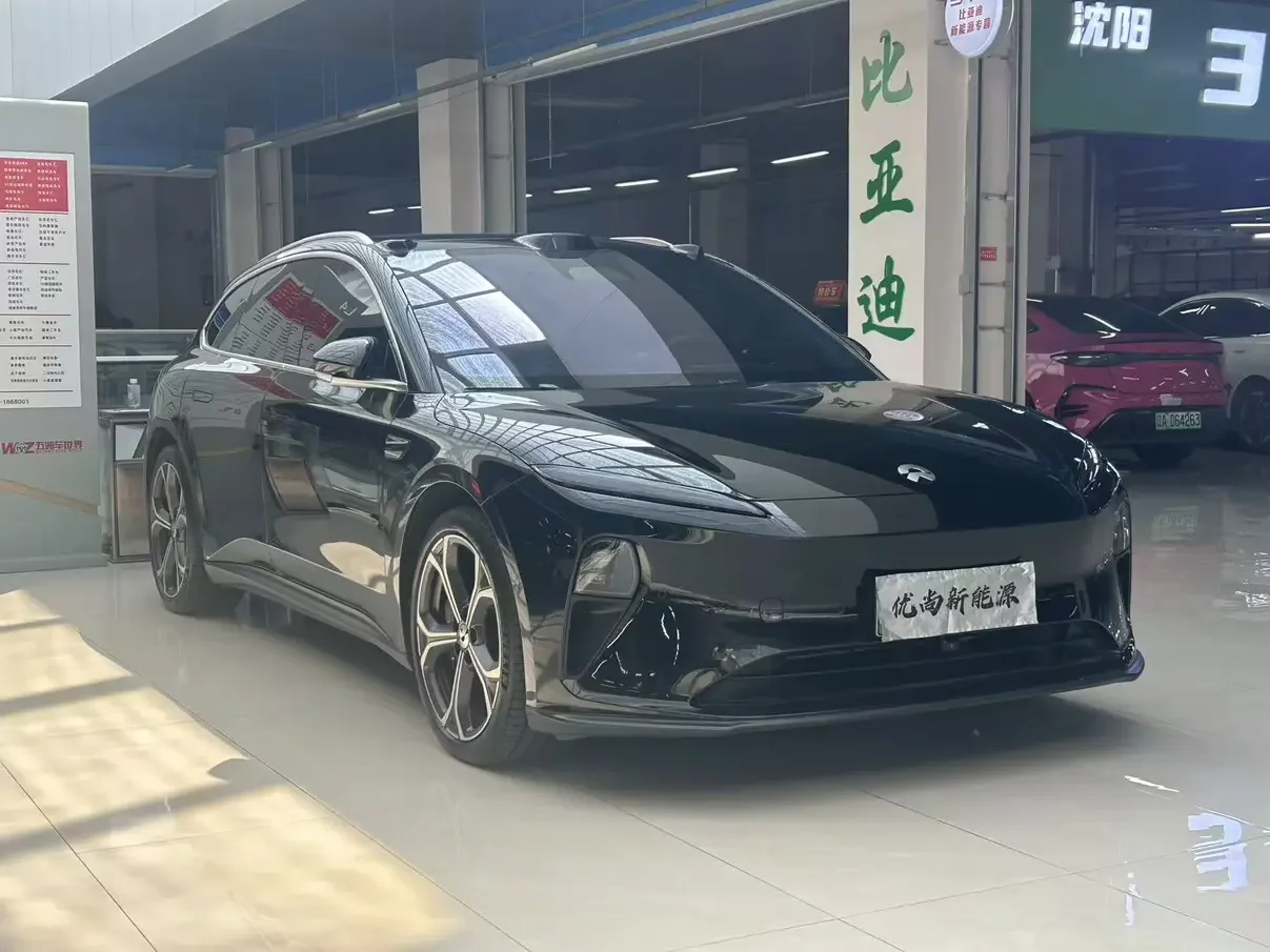 NIO ET5T