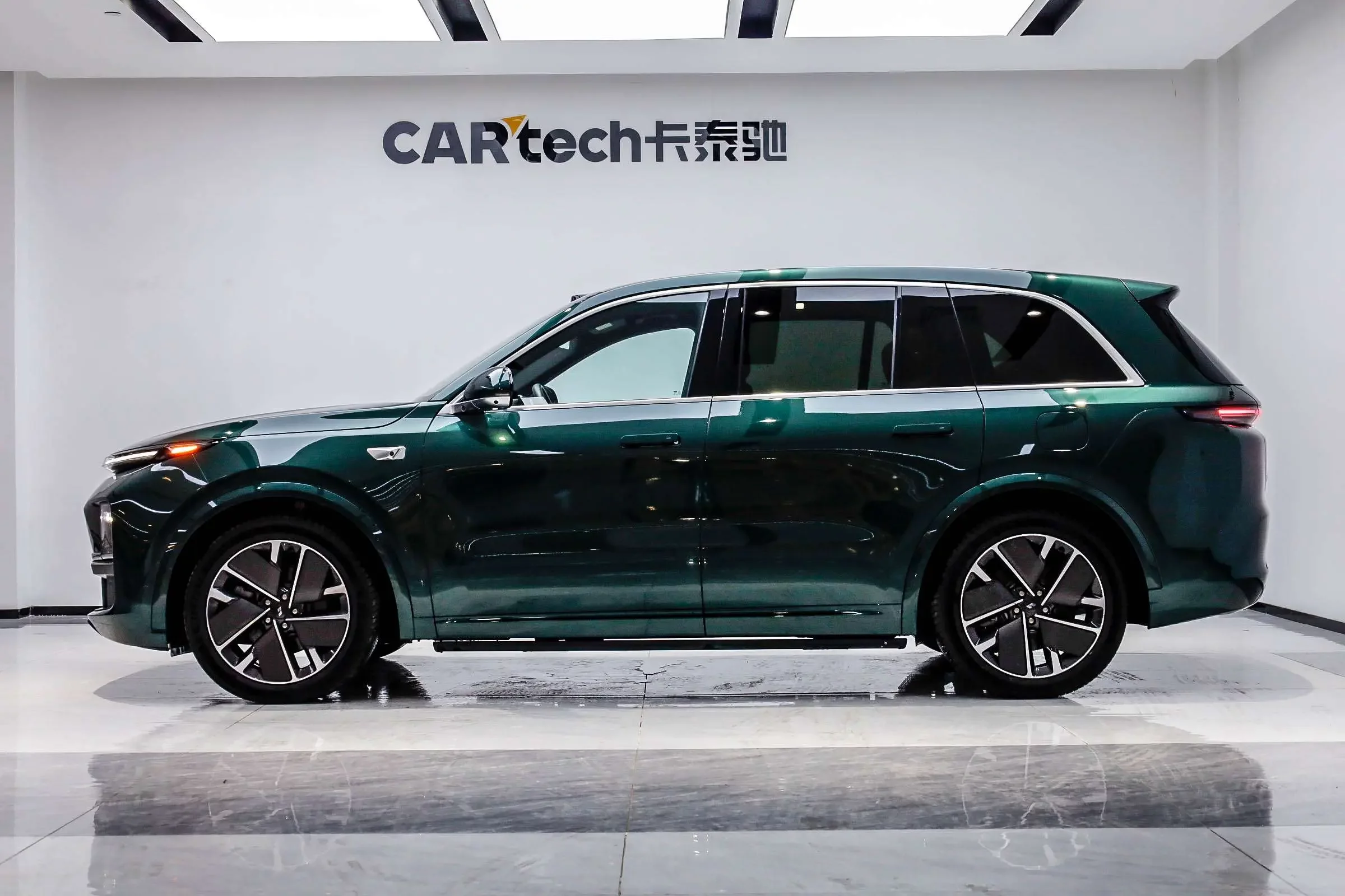 Li L8 (Ideal L8)