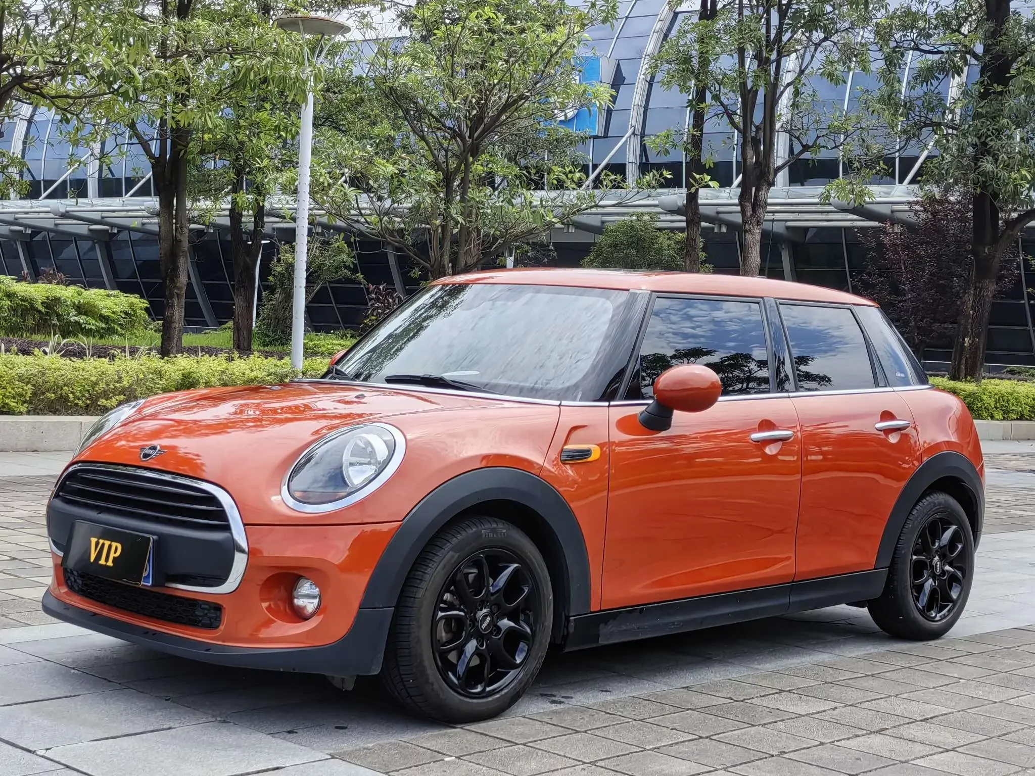 MINI 