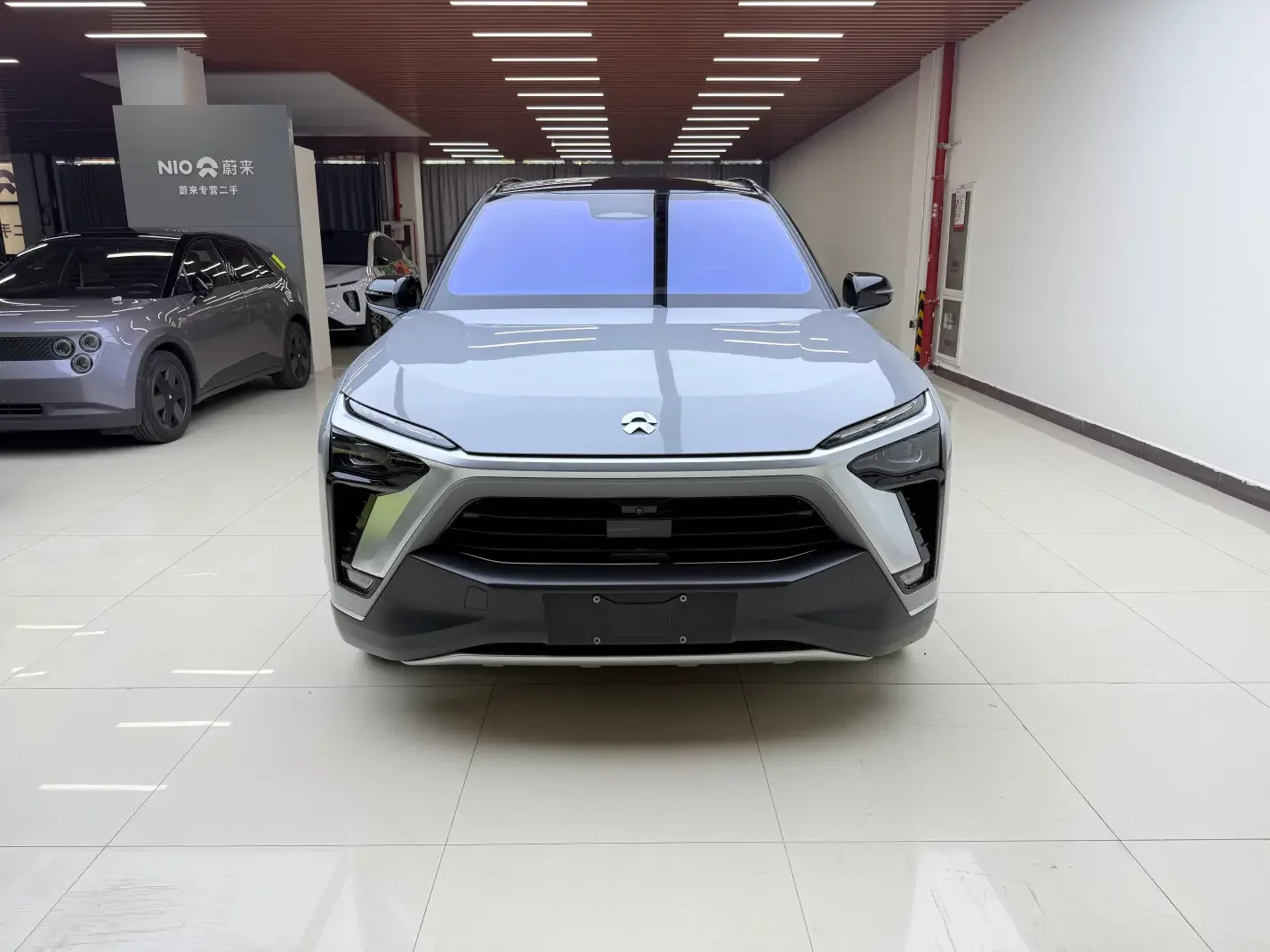 NIO ES8