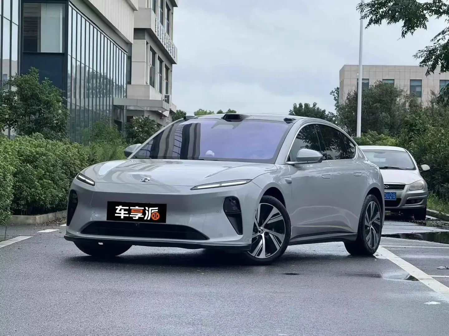 NIO ET5