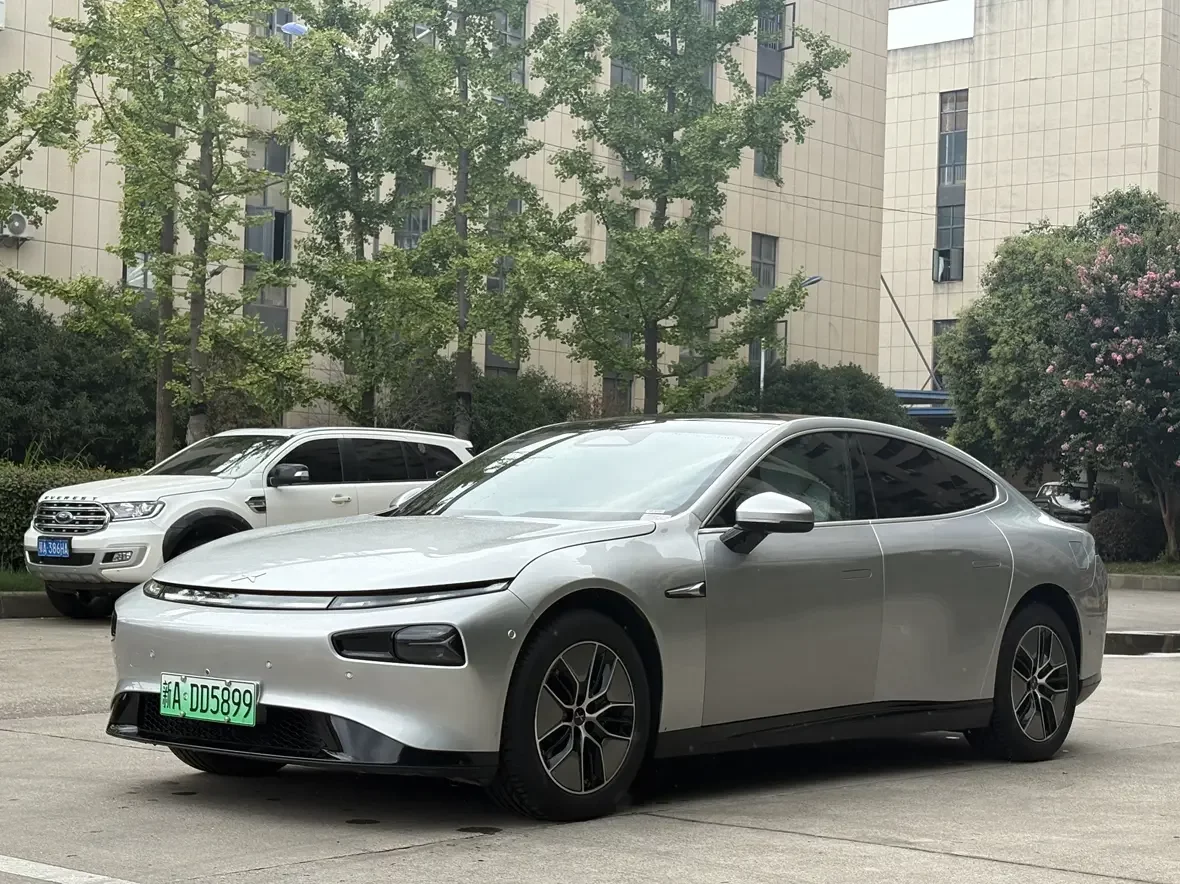 Xpeng P7