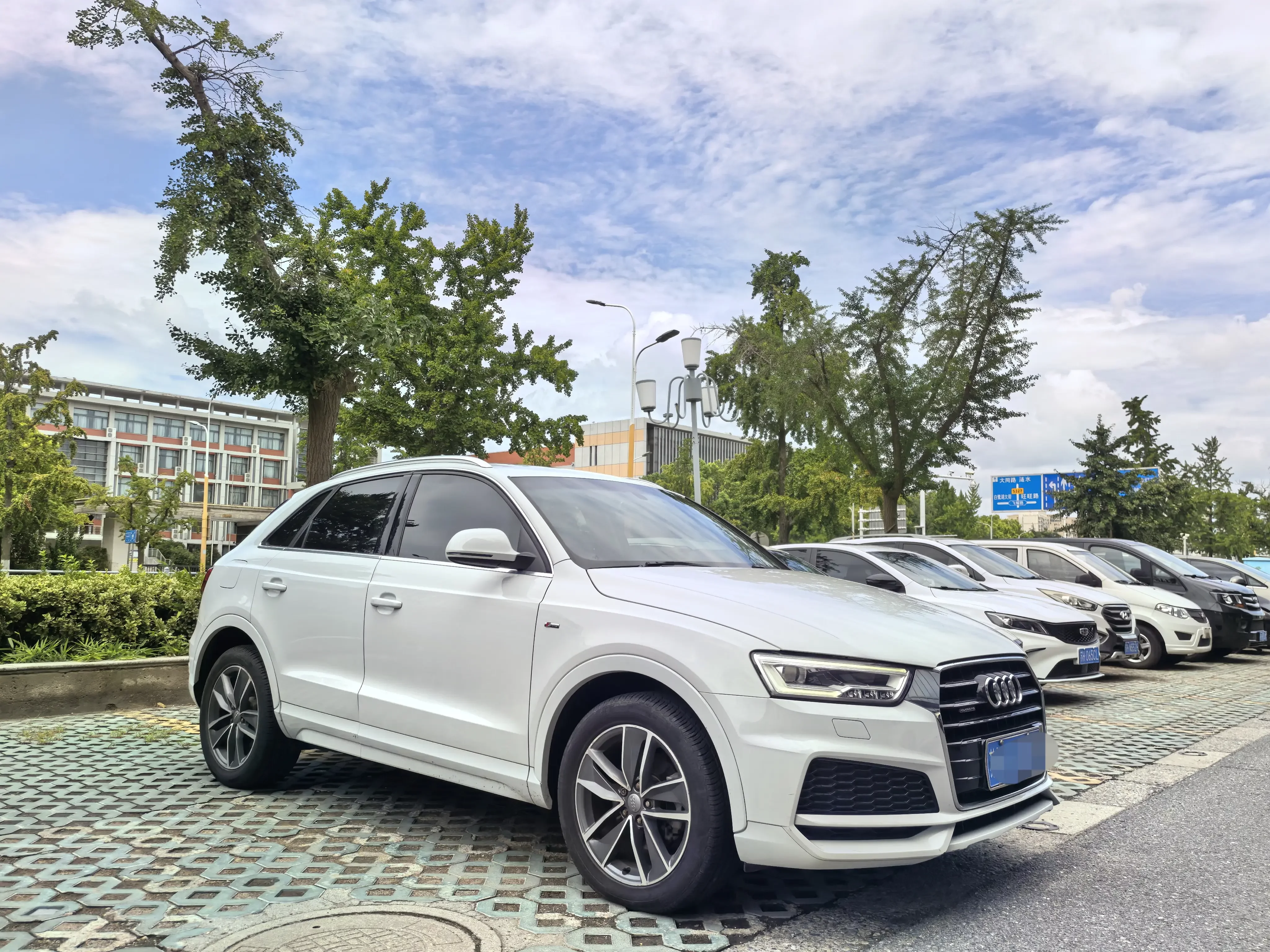 Audi Q3