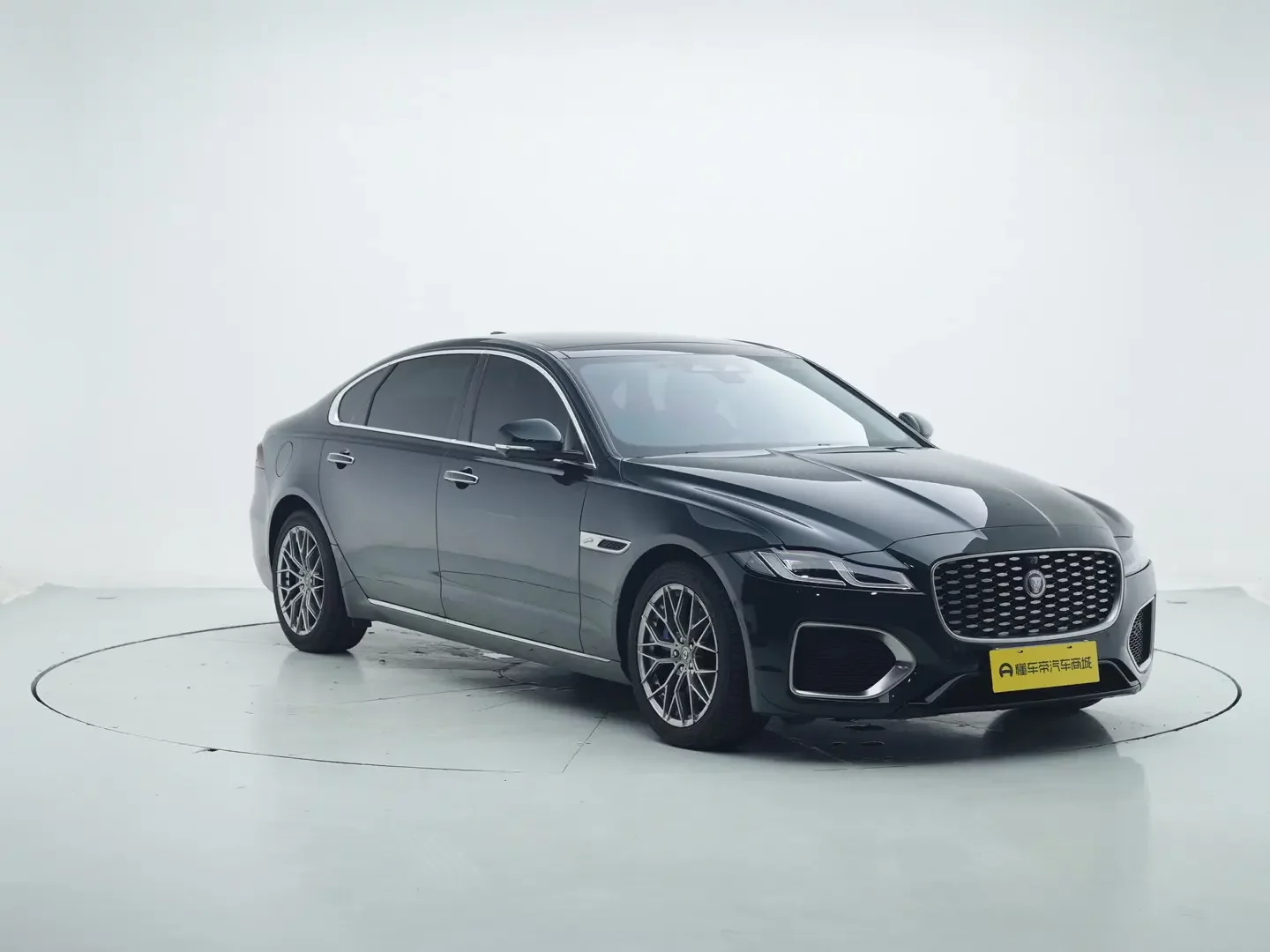 Jaguar XFL