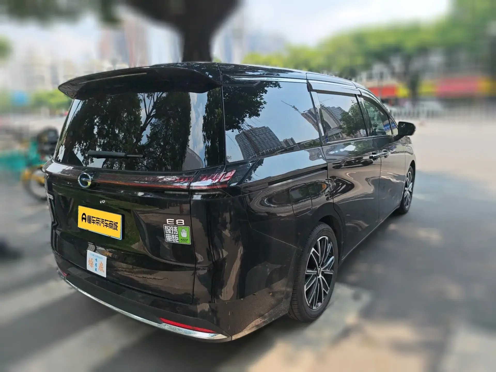 GAC Trumpchi E8