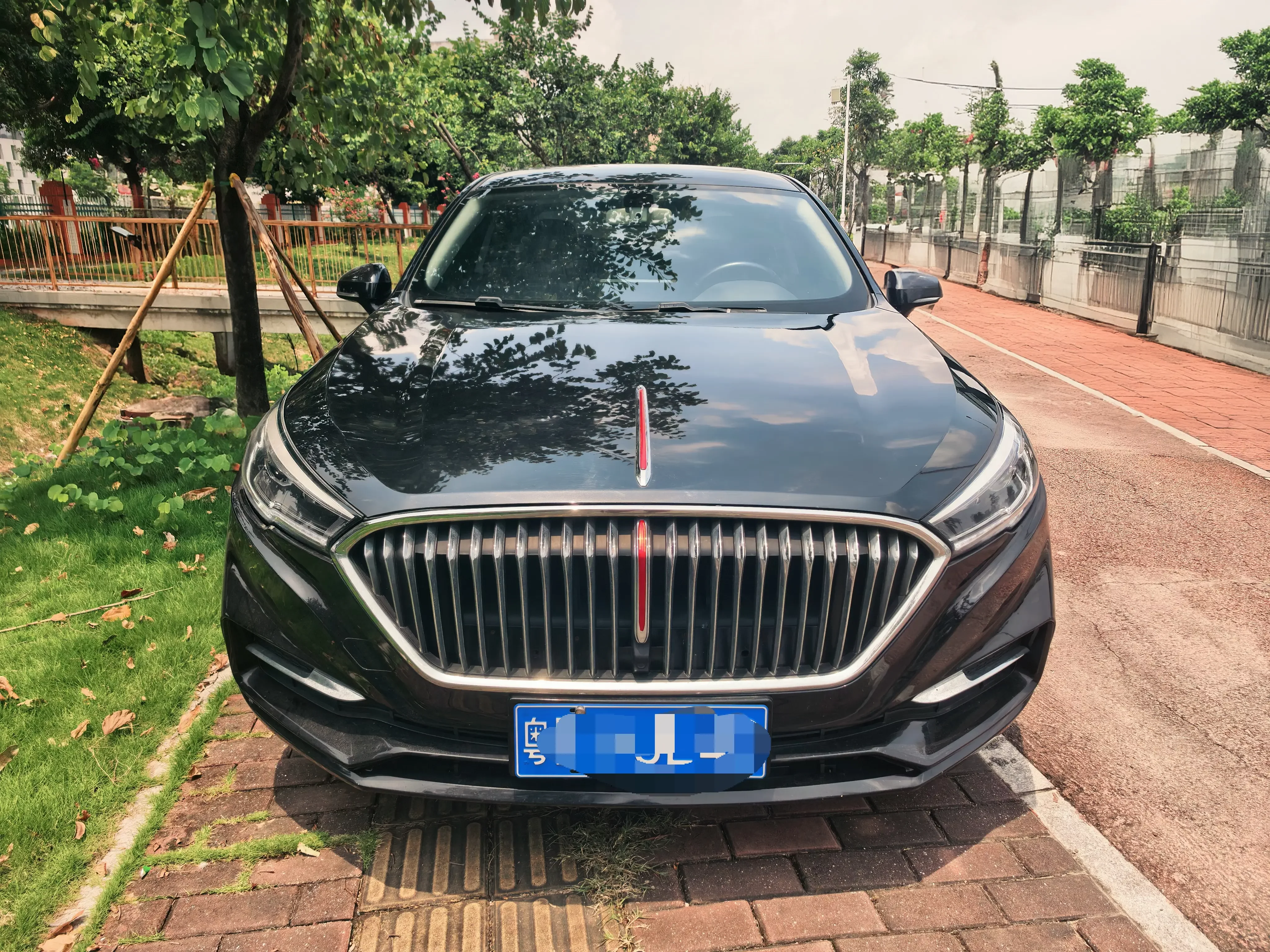 Hongqi H5 classic