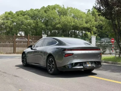 XPeng P7