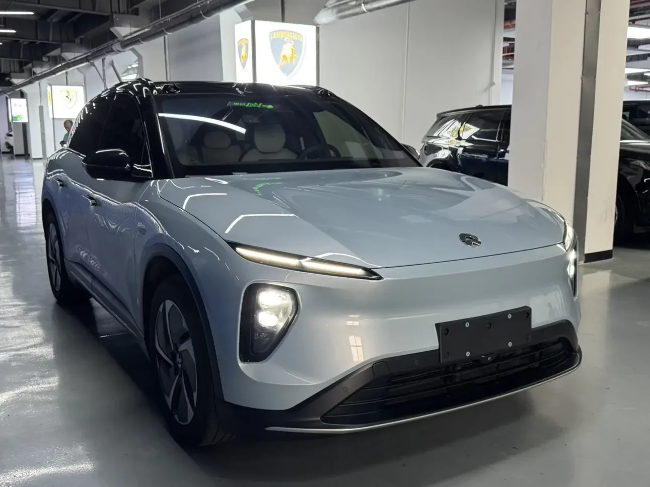 NIO ES6