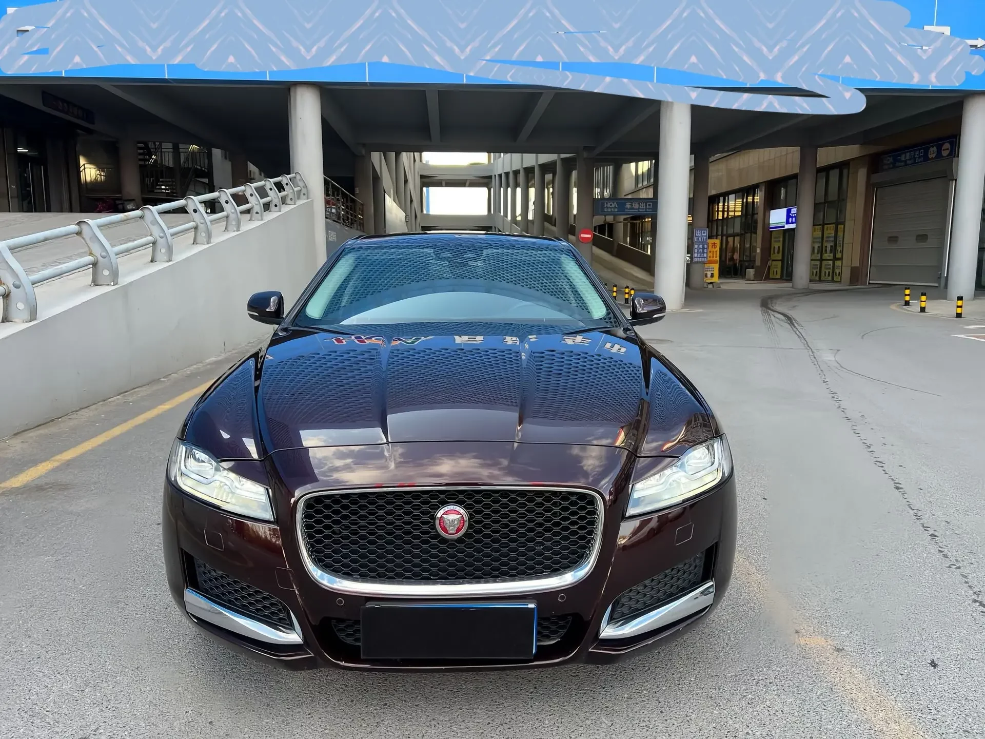 Jaguar XFL