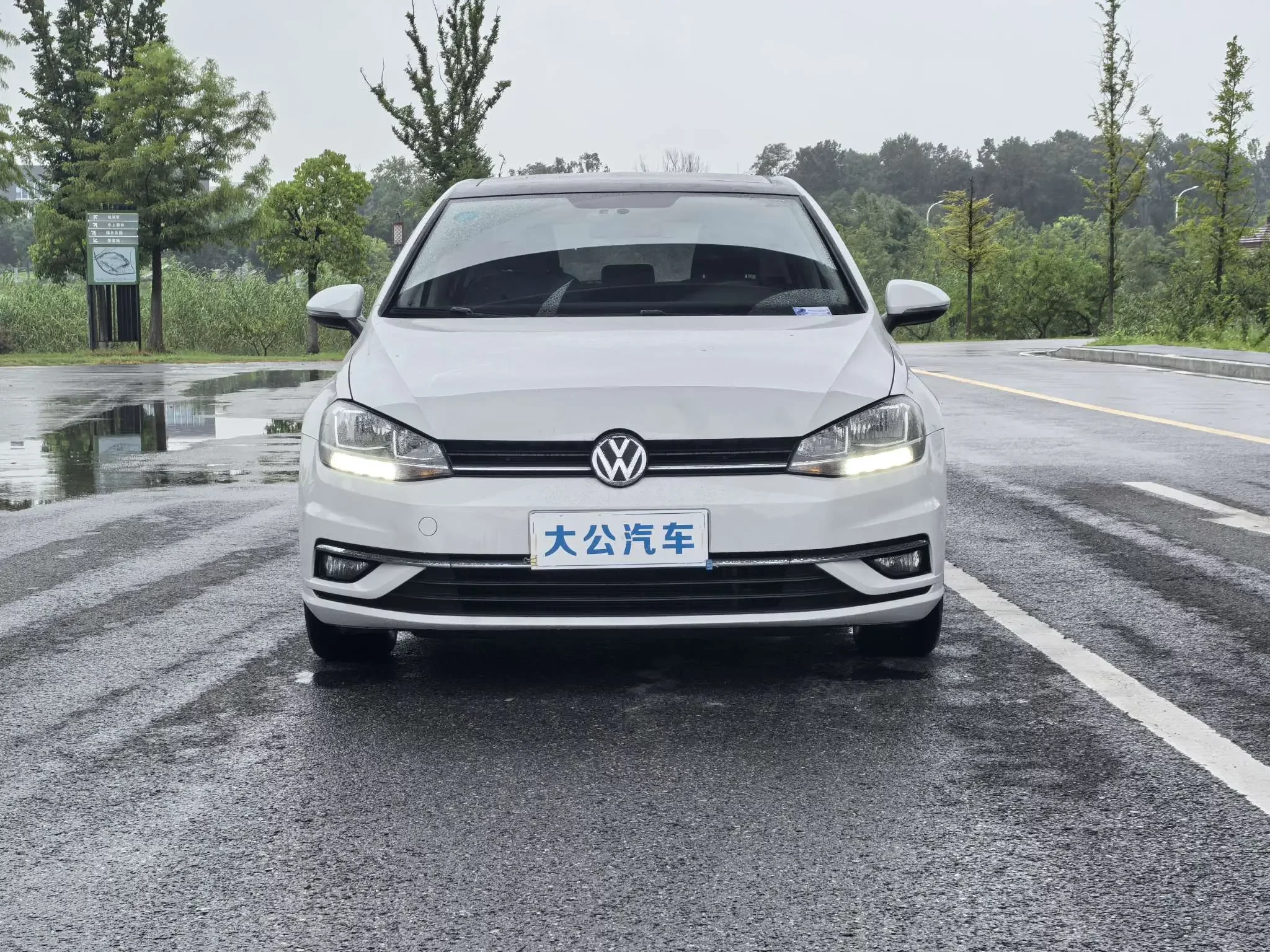 Volkswagen golf