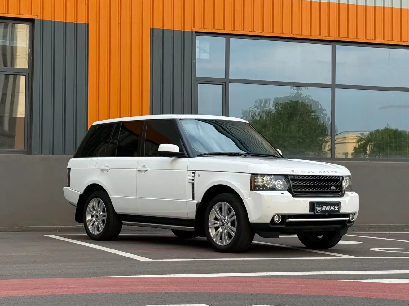 Land Rover range rover