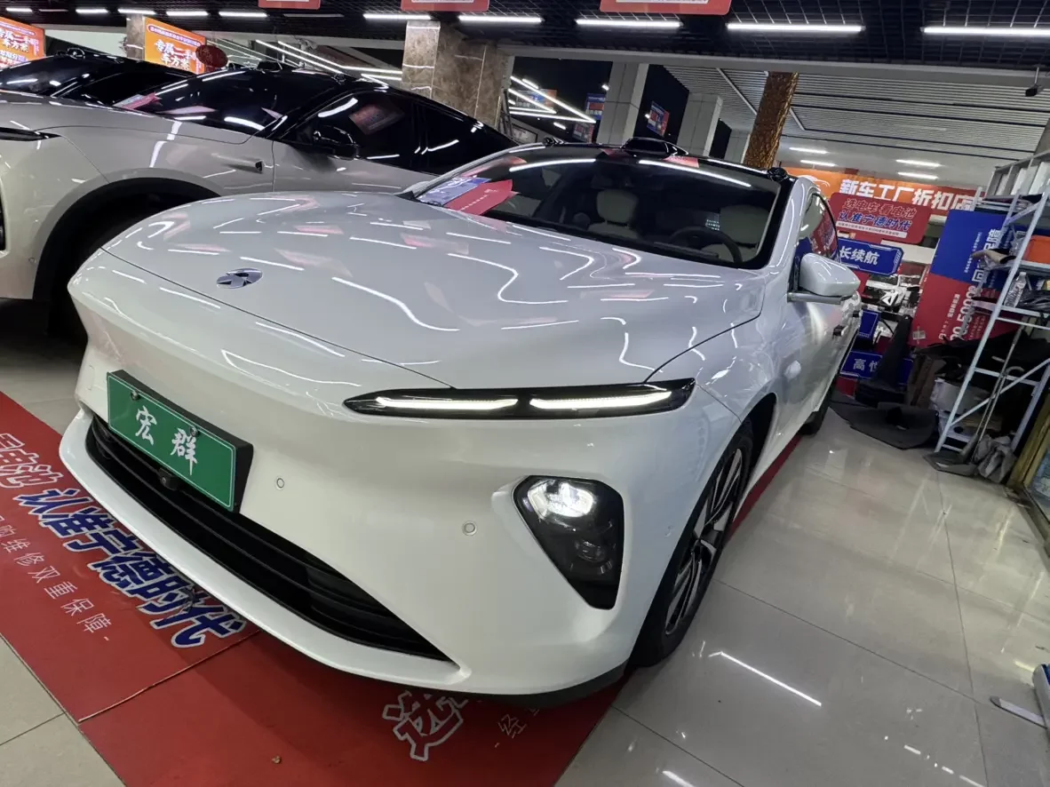 NIO ET7