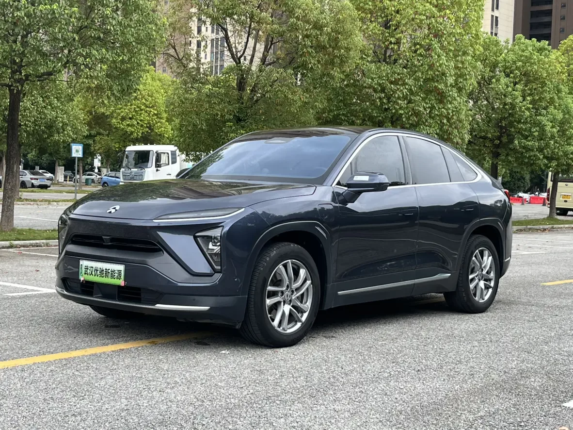 NIO EC6