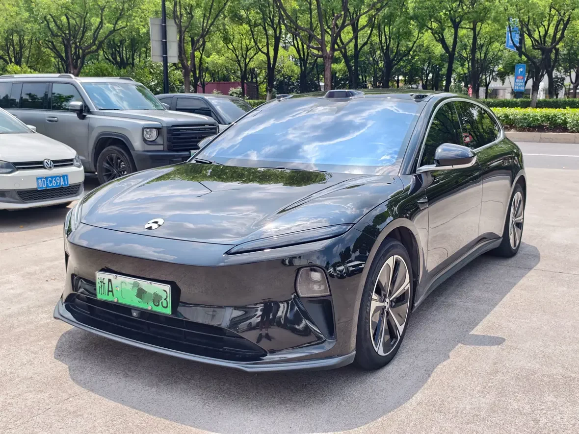 NIO ET5T