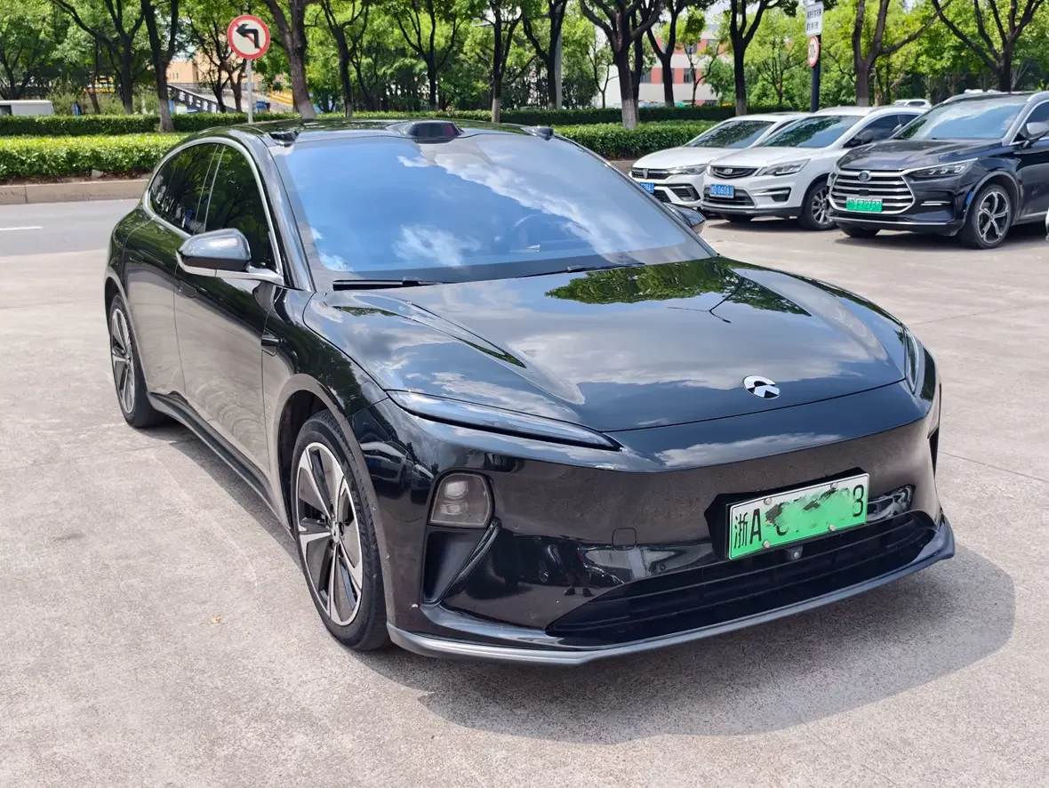NIO ET5T