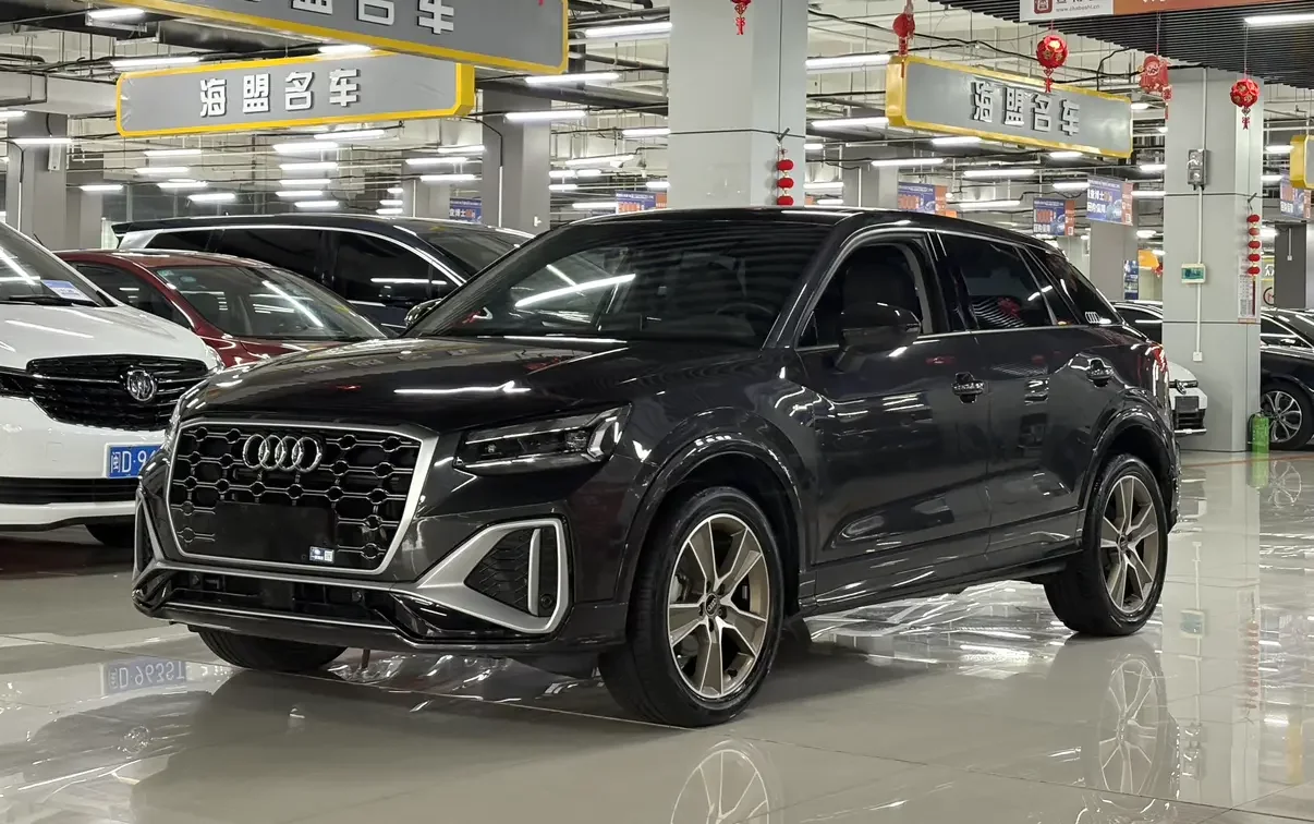Audi Q2L