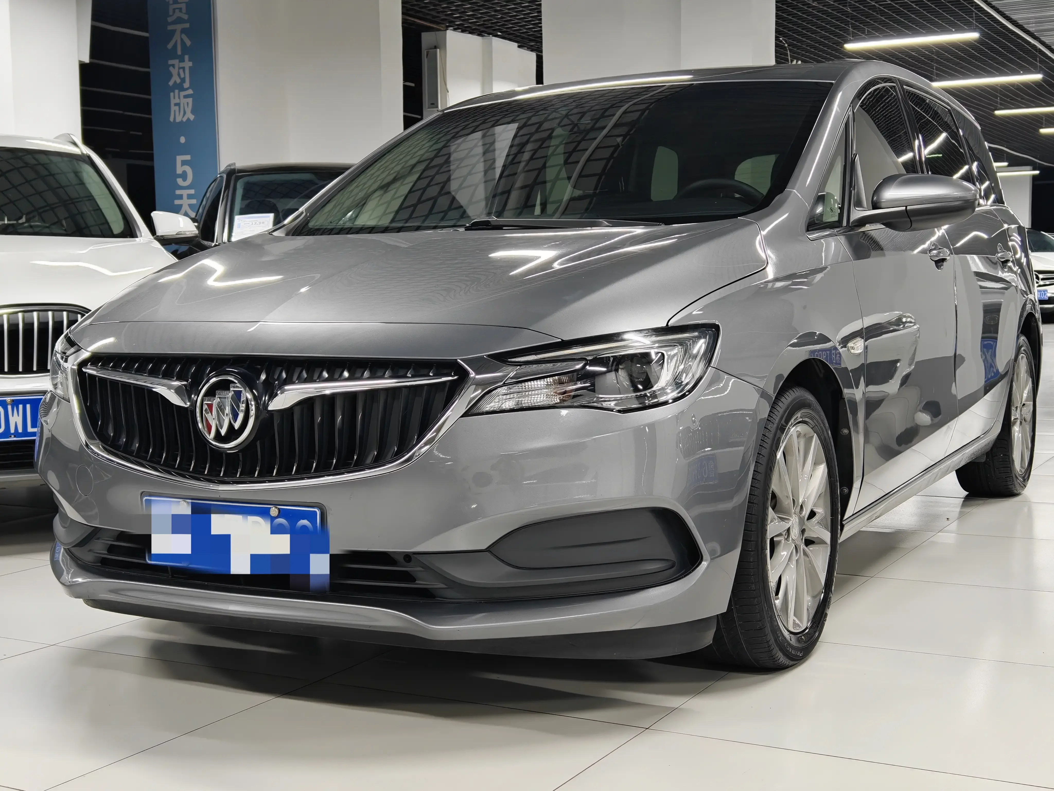 Buick GL6